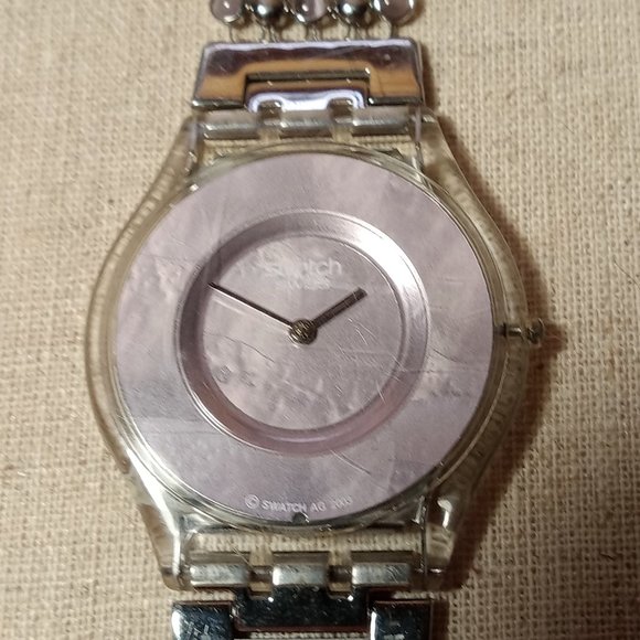 Vintage 1999 Swatch Womens Watch- Paved in Silver Mother of Pearl main image 5